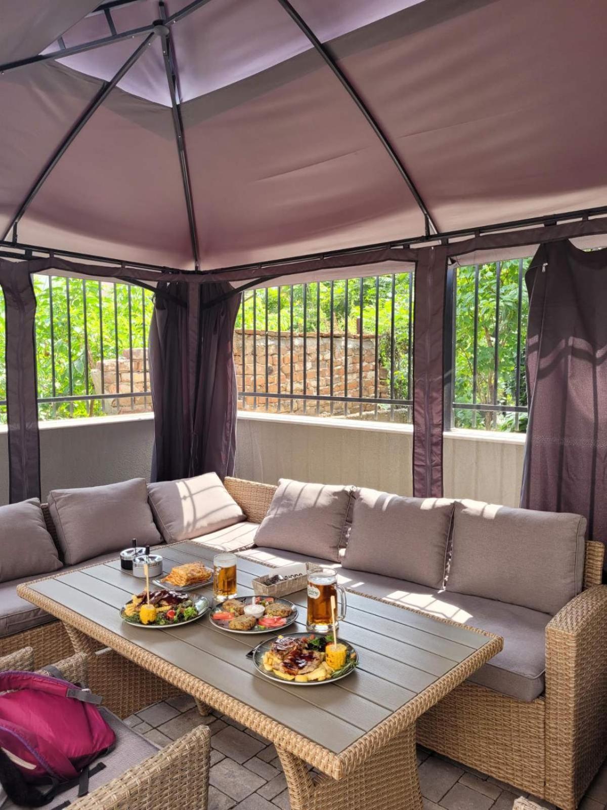The House - Central Boutique Apartments Kiustendił Zewnętrze zdjęcie